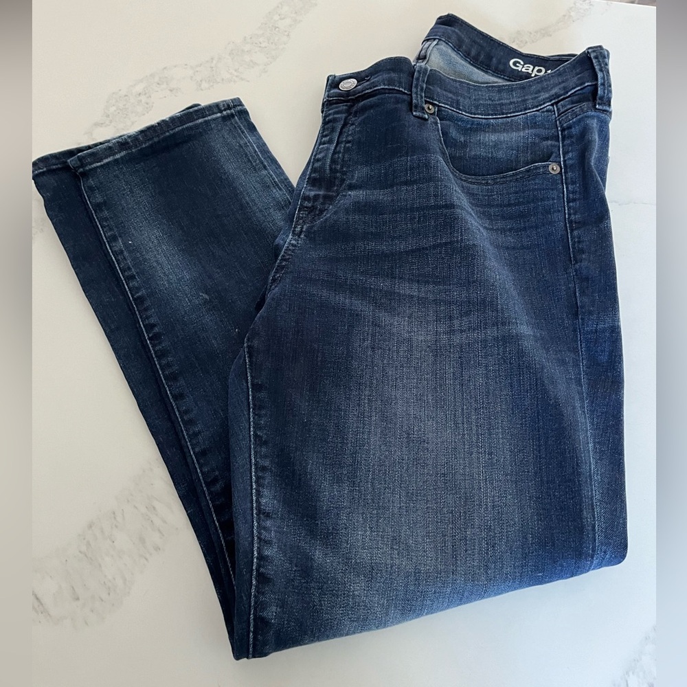Women’s Gap 1969 jeans size 31r. Worn once, washed twice